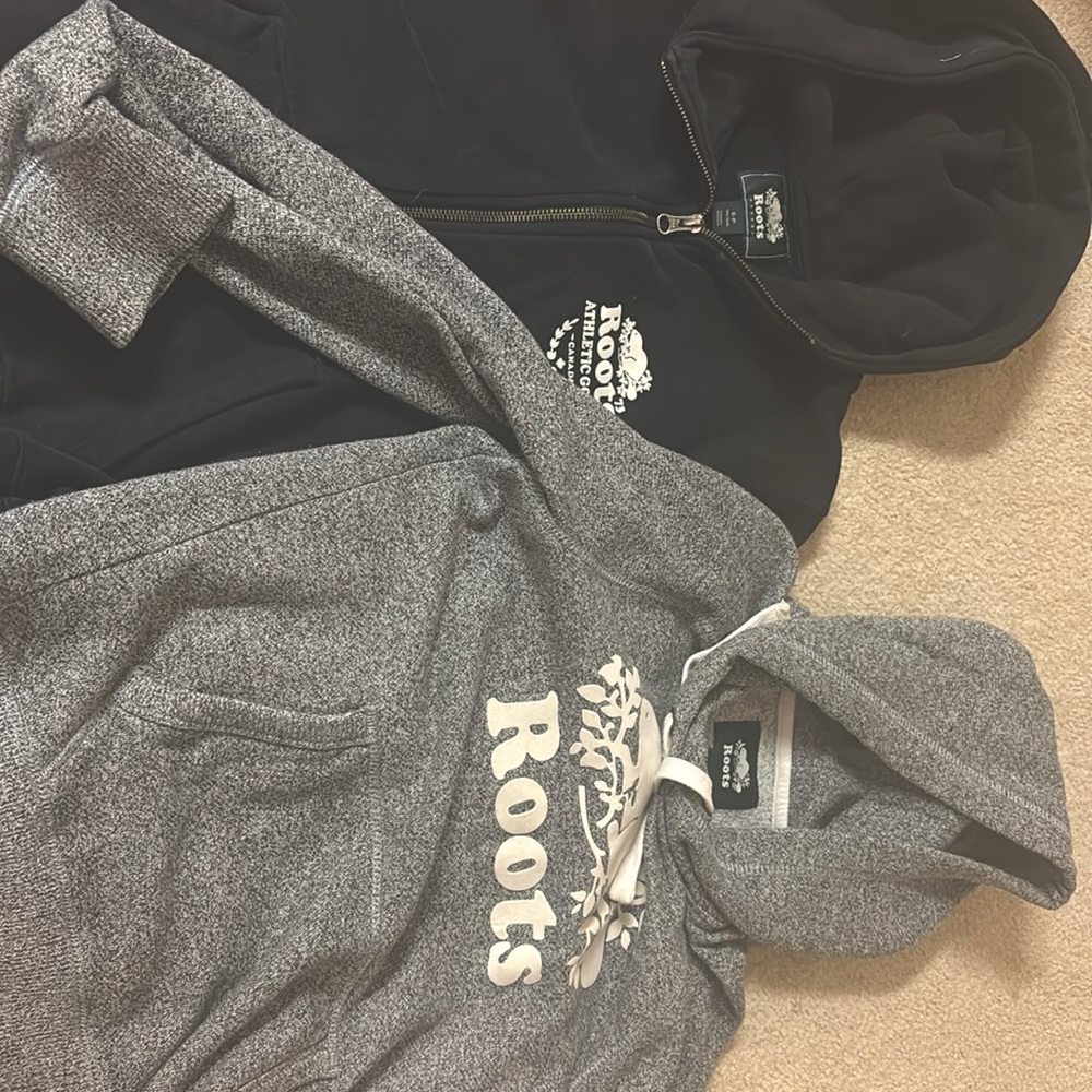 2 roots hoodies! Perfect condition! black is small and grey is XXS